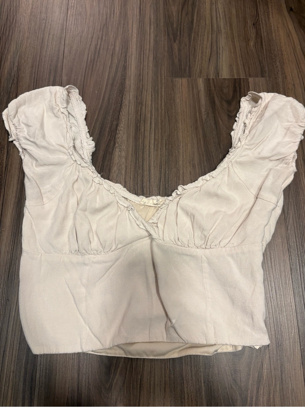 La Hearts Cream Ruched Scoop Crop Top